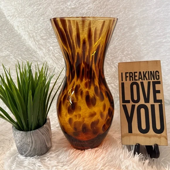 Made in Italy Tortoise Shell Design Decorative Vase - Picture 2 of 6